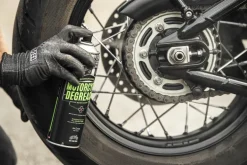 Biodegradowalny spray do Usuwania Smaru Muc-Off Degreaser